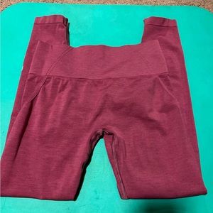 One active berry effortless leggings small reg